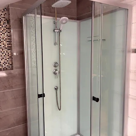 ホームステイ Goscinne Justyna *